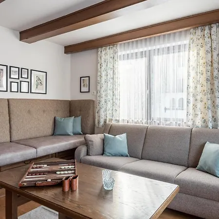 M-house Ganzes Haus Fuer 8 Personen Holiday home Flachau