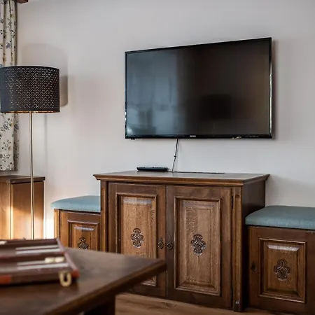 בית נופש M-house Ganzes Haus Fuer 8 Personen פלאכאו