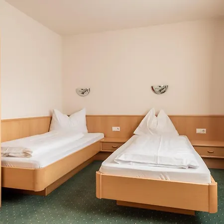 בית נופש M-house Ganzes Haus Fuer 8 Personen *